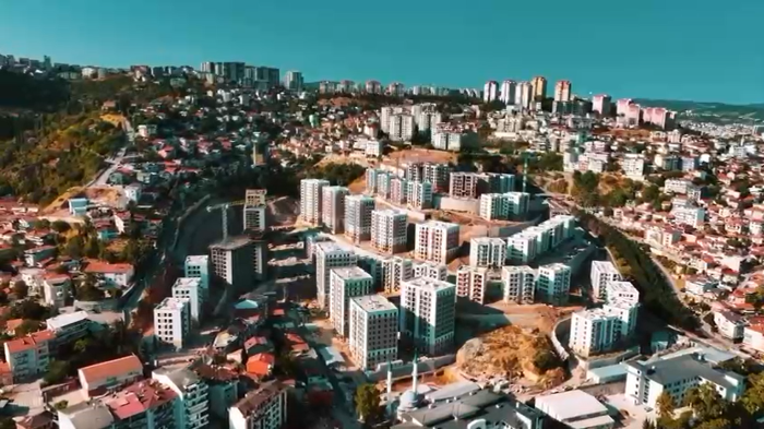 İzmit Cedit Mah. 1105 Konut & 8 Adet Dükkan & Alt Yapı